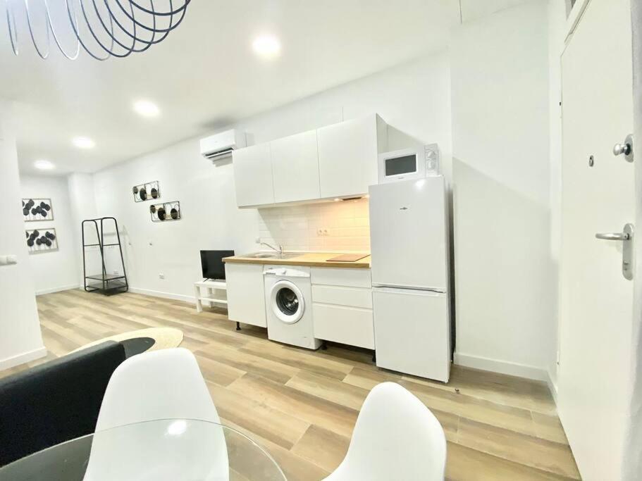Madrid Rio Amparo Usera Екстер'єр фото